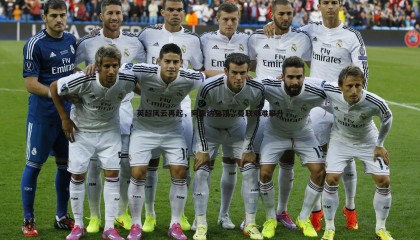 千亿球友会-英超风云再起，阿森纳登顶，曼联艰难攀升